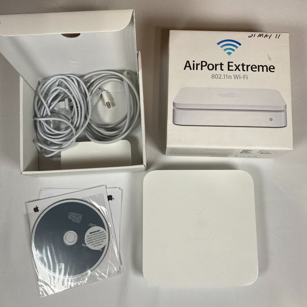 Apple AirPort Extreme 802.11n Wi-Fi Powers On Wireless Router